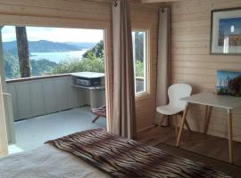 The Tawnys Gatehouse, hotel in Russell