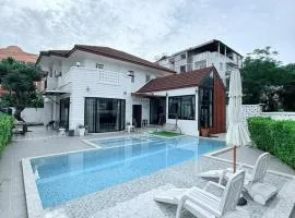 Guru Luxury Villas