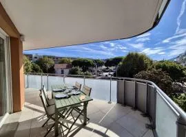 Appartement moderne 4 pièces, climatisé, parking, Cavalaire-sur-Mer - FR-1-226B-248