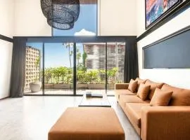 Huge Loft 200m from the Beach