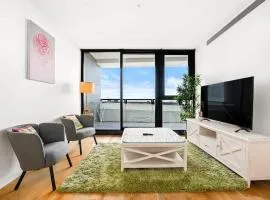 Galleria - Sleek & Sunlit Living in Glen Waverley