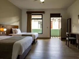 Aura Hotel