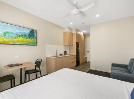 Avenue WEST Studio Units, hotel near Oakey Army Aviation Centre - OKY, Toowoomba