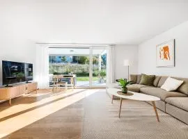 DESIGN APARTMENT 1 !Gratis parken, Free Parking!
