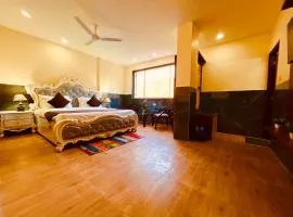 Naina Resort, Kempty fall, Mussoorie