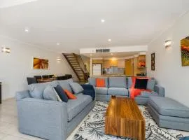 Absolute Solace - 2 - 8 Lawson Street