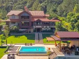 ®4BR{Wood~Mountain~Villa} @Jarabacoa Heated Pool