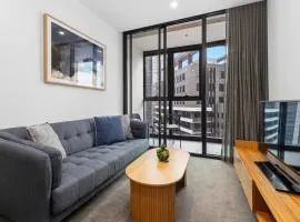Modern Southbank Apartment 2BR with Pool & Sauna