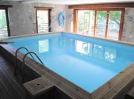 Chambre suite de L'argentier、Noyareyのホテル