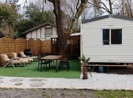 jolie bungalow 2 pas du lac