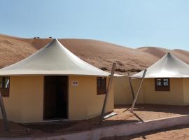 Dream Desert Camp, ξενοδοχείο με πάρκινγκ σε Qābil