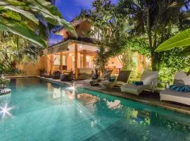 Villa Odil, Great Value 700m beach & 15m pool