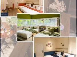 Spacious&Warmly Apartment -Free for Laudry, GymRoom, CoffeBar -Desk for working- In Hanoi Old Quater