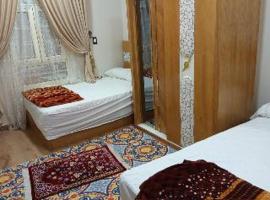 الزقازيق فلل الجامعه برج رويال بلازا, hotel in Kafr az Zand