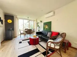 Camellia Romance Retreat near Doncaster Westfield M3