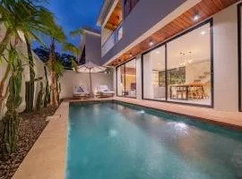 La Prima villa near Savaya