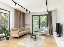Luxurious Apartment with a Terrace and Garage - Grzybowska