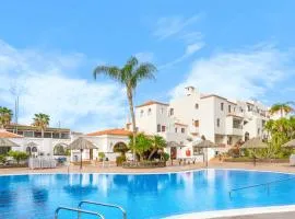 Luxury house with 3 bedrooms and ocean and mountain views
