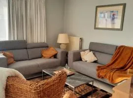 Cosy 3 bedroom apartment near the beach T112