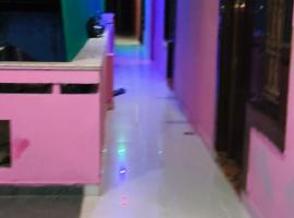 Hotal rama krishna, hotel v destinaci Etāwah