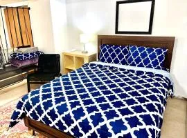 2 Bedroom Apt in LIC, Private WITH BACKYARD !