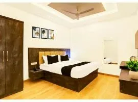 Hotel Ganraj Residency Near Laxmi Temple
