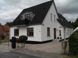 Super Apartment In The First Row With A 180-Degree Sea View