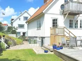 Awesome Home In Hälkeviksstrand With 2 Bedrooms And Wifi