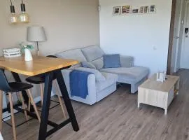 Apartamento con vistas al mar y montaña - Piscina