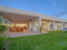 Sensiri Orca Beach Villa