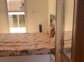 Nord foire studio meublé à Dakar, ξενοδοχείο στο Ντακάρ