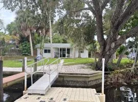Stingray - Intimate Quaint on Imperial River 1.4 mi. 2 Beach