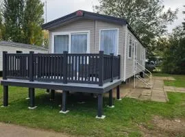 Billing Aquadrome Holiday Park Fishing Lakes Gold Caravan