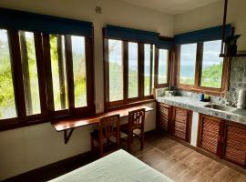 Estudio con vista al mar, AC, WIFI Starlink, Parking, Hotel in San Agustinillo
