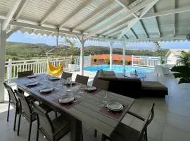 Ti Paradi, villa 12 pers, 2 piscines, vue golf mer