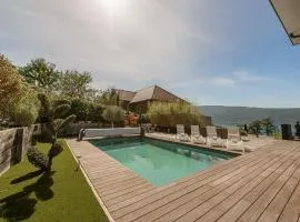 Villa Sunrise – Villa contemporaine avec piscine et vue panoramique sur le lac d’Annecy