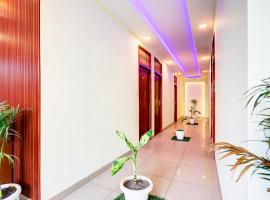 Hotel O Blue Stone Near Singapore Mall Lucknow, hotel in Gomti Nagar
