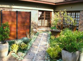 White River Country Estate Self Catering Apartment, hotel i White River