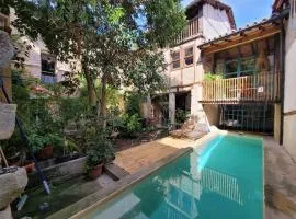 Dúplex independiente con acceso a patio y piscina La nueva Candeleda