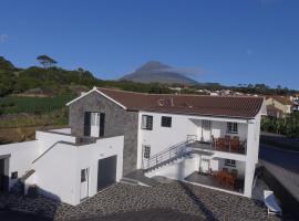 A Casa da Silva, hotel com estacionamento em Madalena