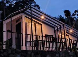 Luma Senja Villa & Cabin, hotel in Cikuray