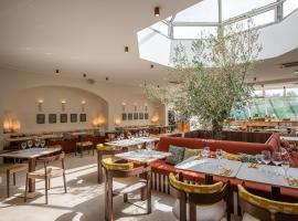 Mercure Arles Centre Arenes, hotel din Arles