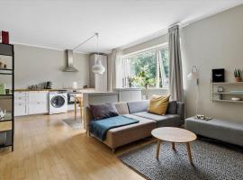 Charming studio apartment in the heart of N&oslash;rrebro, Copenhagen, hotel que aceita pets em Copenhague
