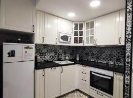 Somport bienvenidos a Canfranc Family, Hotel in Canfranc-Estación