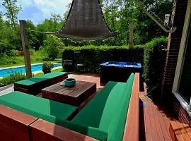 Villa in the forest of Amsterdam with Pool