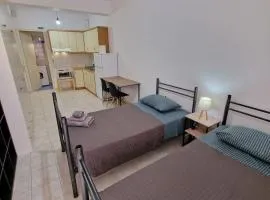 Diana's Cozy 24 Studio