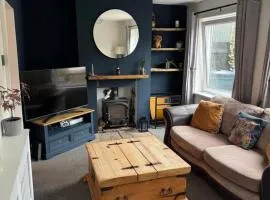 Skye Terrace, cosy 2 bed close to the city centre.