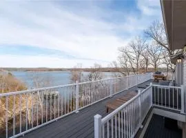 Lakeside Retreat - Large Deck & Game Room with Views