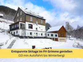 Ferienhaus Grimme - 350m2, 18 Betten - mit Indoorspielplatz, Pool, großer Terrasse, Grill, Sauna, Kicker, Dart, uvm - ideal für Familien