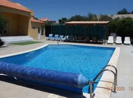 Spacious Villa Lara Estoi with heated pool